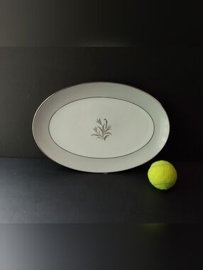 Noritake BLUEBELL Oval Serving Platter 14" x 10"